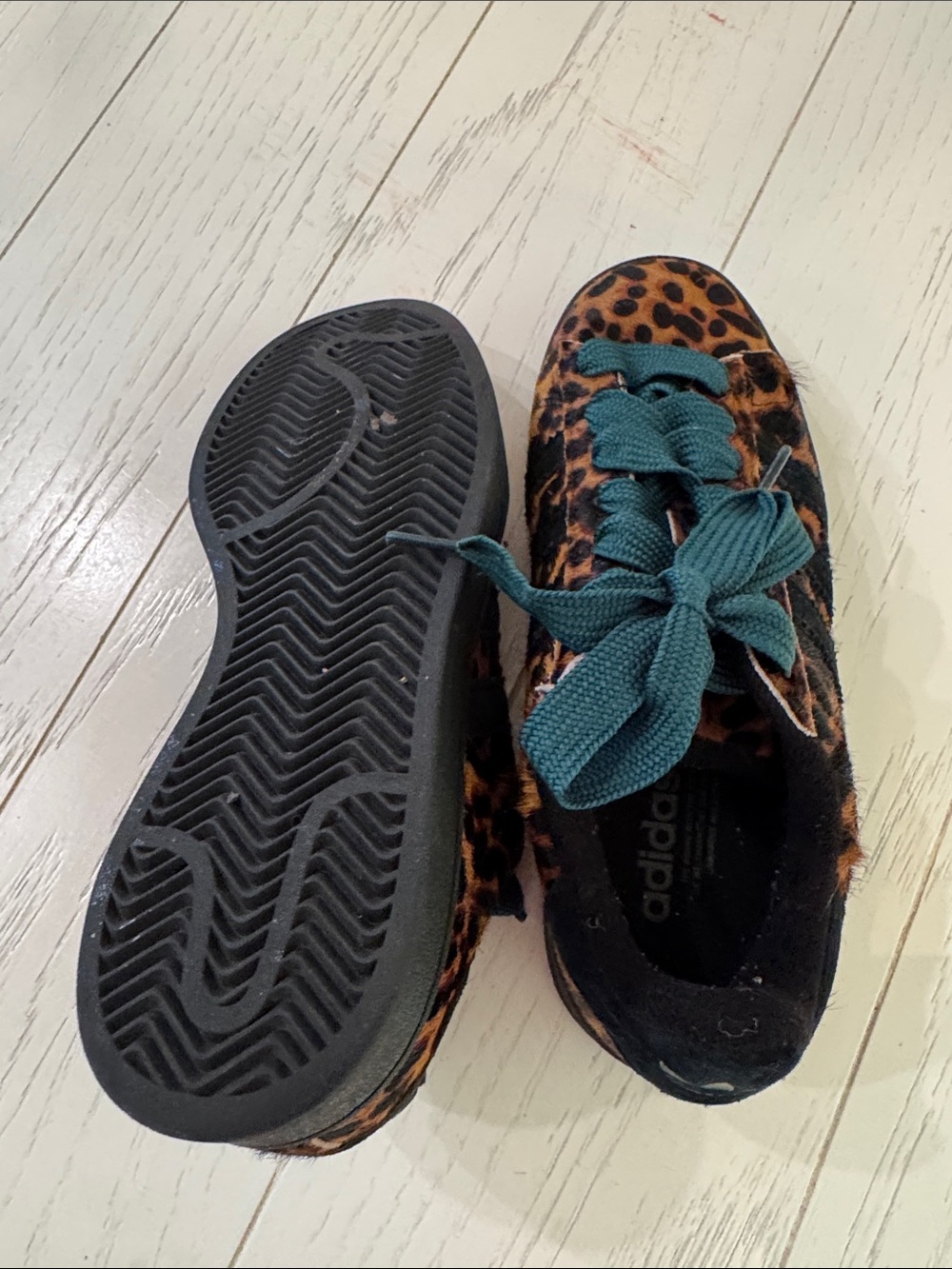 adidas Leopard Print Sneakers with Teal Laces and Black Accents - Picture 5 of 6
